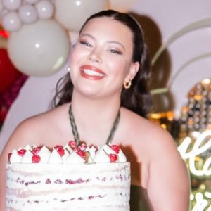 Michelle Carvalho celebró su cumpleaños con chicos realities e influencers: 