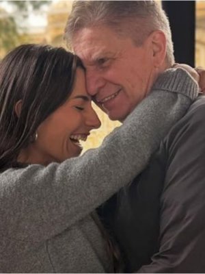 El romántico mensaje del marido de Rosario Bravo antes del estreno de su podcast juntos