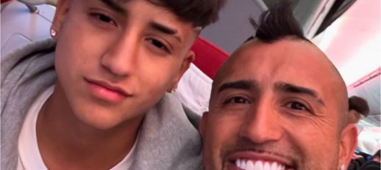 Arturo Vidal chocheó con el desconocido talento de su hijo Alonso
