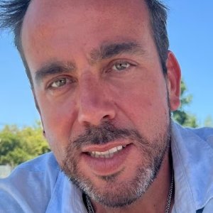 Francisco Kaminski anuncia nuevo proyecto en medio de polémica