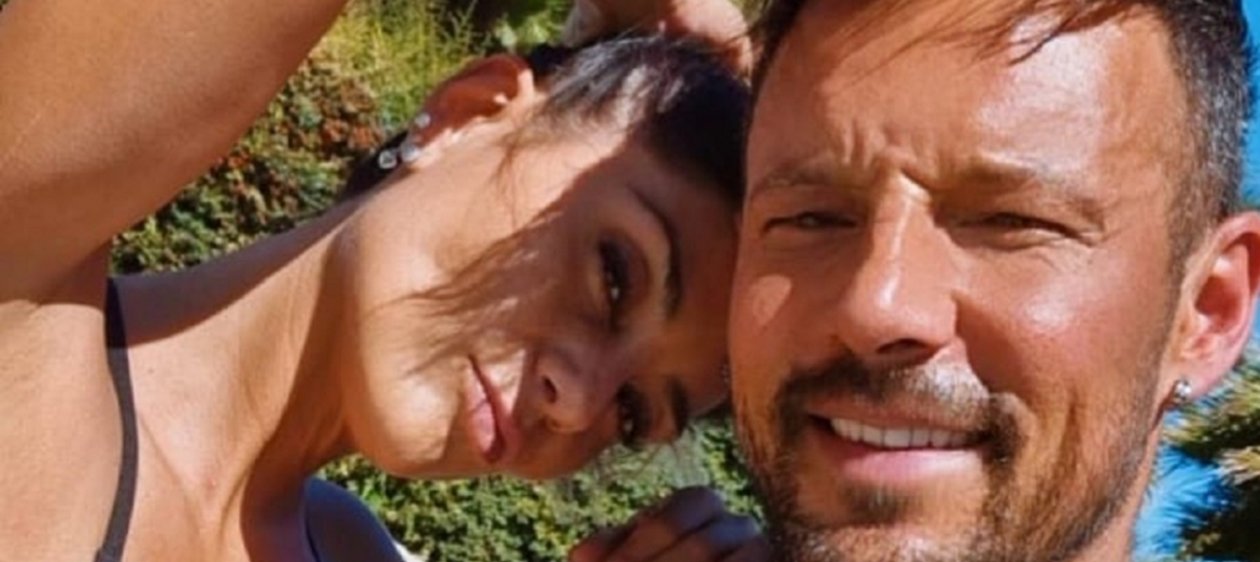 ¡En el aeropuerto! Fabricio Vasconcellos reaparece junto a Mariela Román