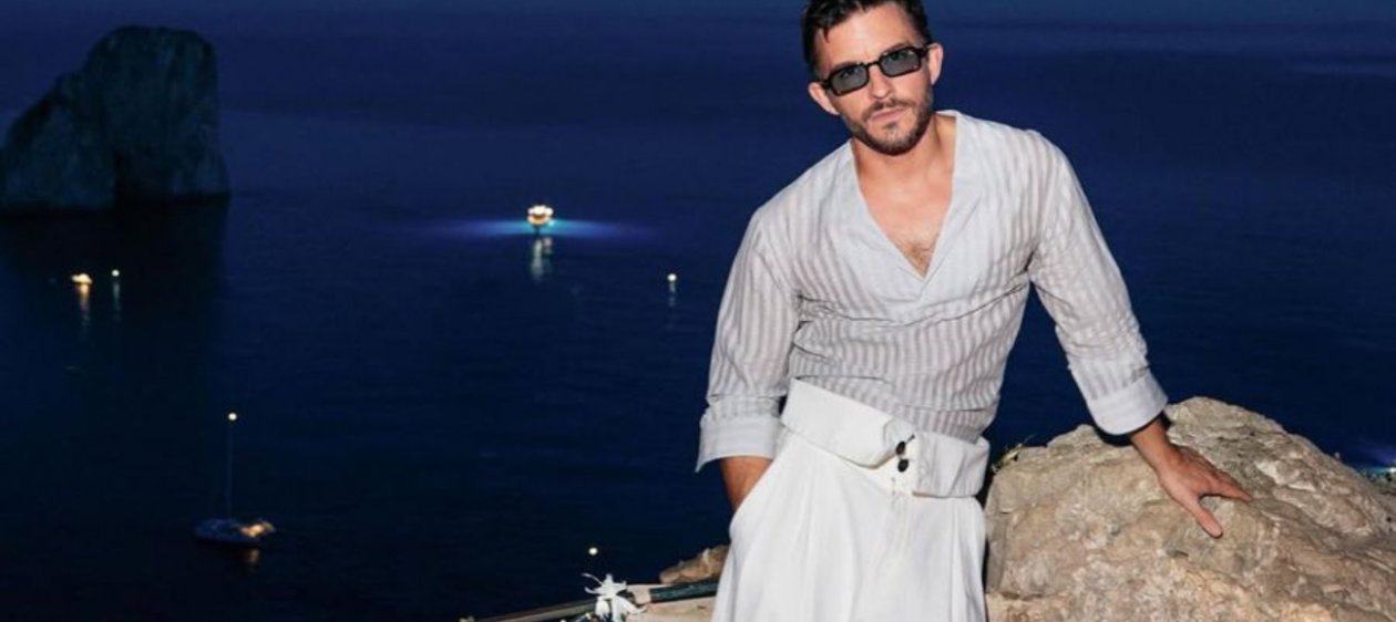 Reconocen al actor Jonathan Bailey como el hombre más sexy del mundo