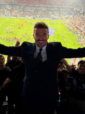 David Beckham recibe el título de caballero de la realeza británica