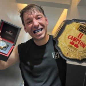 Rodrigo “Gallina” Avilés venció a Pollo Castillo en la esperada Noche de Combos 2