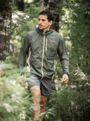 “Ladra despacito”: El adorable truco que Pangal le enseñó a Bagual para no despertar a su hija