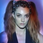 Tutú Vidaurre estrena su nueva canción: "Qué bien se siente"