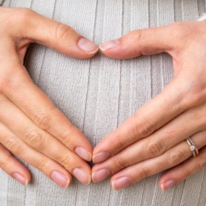 ¡Bombastic! Aseguran que aún quedan embarazos por confirmar en el mundo del espectáculo