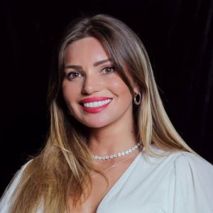 Faloon Larraguibel vuelve a la clínica y explica el complejo problema de salud que la afecta: 