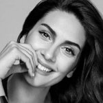 Así está hoy Berguzar Korel, protagonista de Las mil y una noches