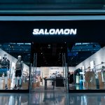 Salomon reabre sus tiendas clave en Santiago bajo un renovado concepto internacional