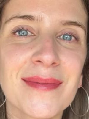 Alison Mandel comparte emotivo video del día que conoció a su hija adoptiva