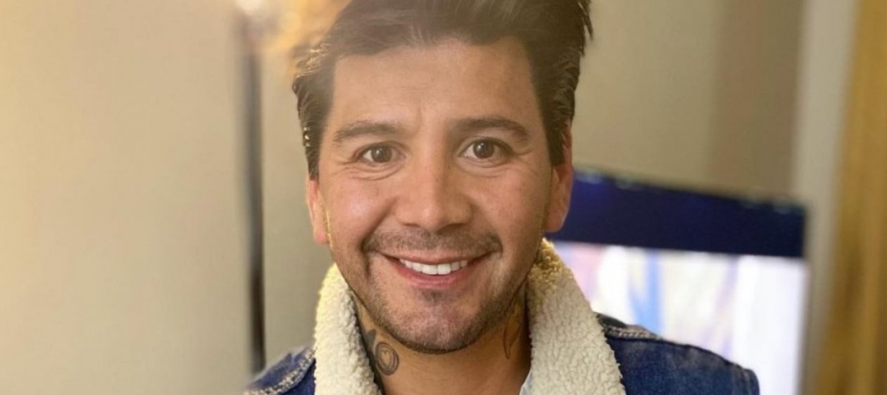 Edmundo Varas celebra que ya es profesional universitario: 