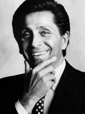 Valentino, ícono del diseño italiano, muere a los 93 años