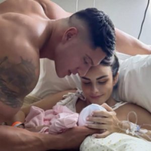 El inesperado detalle del parto de Emilia Dides que emocionó a sus seguidores