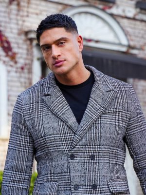 Tras la polémica en la Bresh: Sammis Reyes reaparece con Emilia Dides y su hija