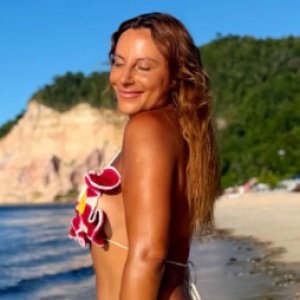 ¿Un amor de carnaval? Trinidad Cerda sorprende con misterioso romance en Brasil