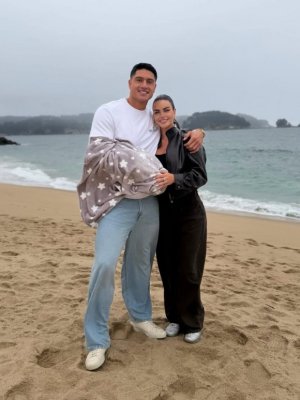 Sammis Reyes responde a quienes dicen que vive de Emilia Dides