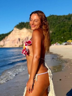 ¿Un amor de carnaval? Trinidad Cerda sorprende con misterioso romance en Brasil