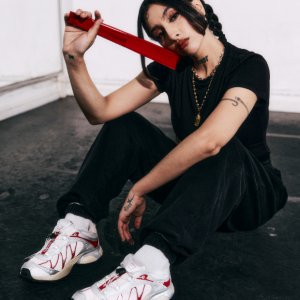 Salomon XT-Whisper presenta: creatividad, música y expresión personal con Aura Bae y Heartgaze