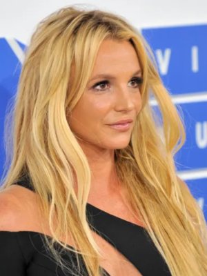Britney Spears ingresó voluntariamente a rehabilitación