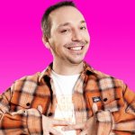 Aseguran que Rodrigo Gallina fue suspendido tras filtración en canal de Pamela Díaz