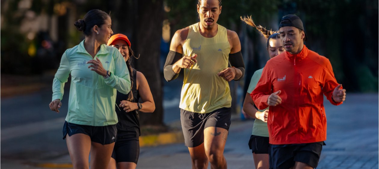 El running se toma Santiago. Conoce la colección ideal para la temporada de maratones