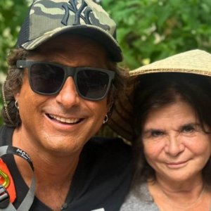Madre de Claudio Iturra comparte emotivo recuerdo a dos años de la muerte del viajero