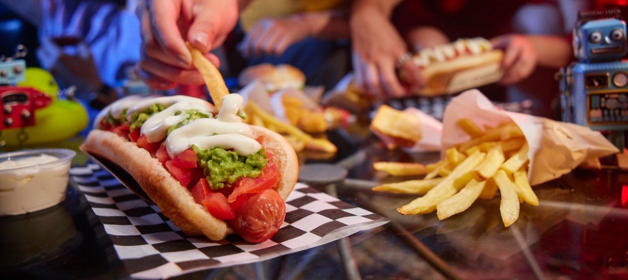 Radiografía al hot dog en Chile: El italiano sigue invicto frente a las nuevas tendencias culinarias
