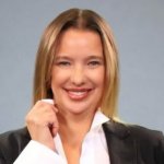 Claudia Schmitd rompe el silencio tras querella de Leonardo Farkas: “Estoy muy tranquila”