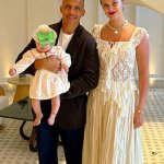 ¡Familia Maravilla en Chile! Alexis Sánchez llegó al país junto a su hija y pareja