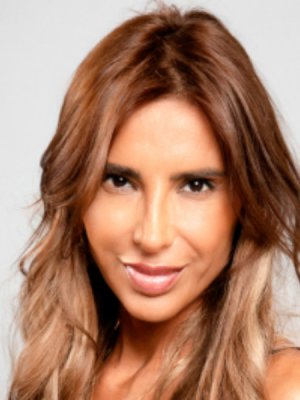 Piden retener sueldo de Carla Ballero en Canal 13 por millonaria deuda laboral