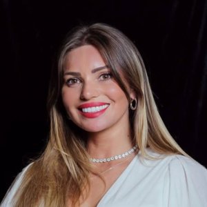 Faloon Larraguibel presenta licencia en Fiebre de Baile tras internación médica