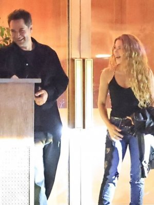 ¿Shakira tiene nueva pareja? Artista fue sorprendida junto a conocido actor