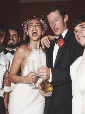 Dua Lipa comparte las primeras fotos de su boda con Callum Turner