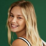 Alexandra Litvinova, pareja de Alexis Sánchez, evalúa platos típicos chilenos