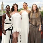Zendaya y Anne Hathaway deslumbran en el estreno de La Odisea