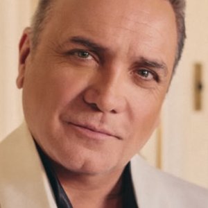 Revelan que Luis Jara se sumará a importante estelar de CHV