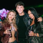 Hijo de Pamela Díaz se luce como modelo en sesión fotográfica