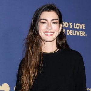 Anne Hathaway y cómo vive su tercer embarazo a los 43 años