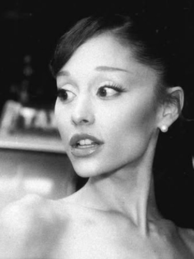 Ariana Grande demanda a hackers por filtrar canciones inéditas y material privado de su carrera