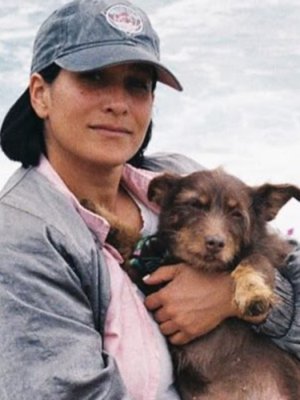 El bonito amor de la cineasta Paz Ramírez por su perrita Marta