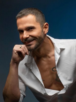 Álvaro Ballero compartió románticas fotos junto a Valentina Schnitzer