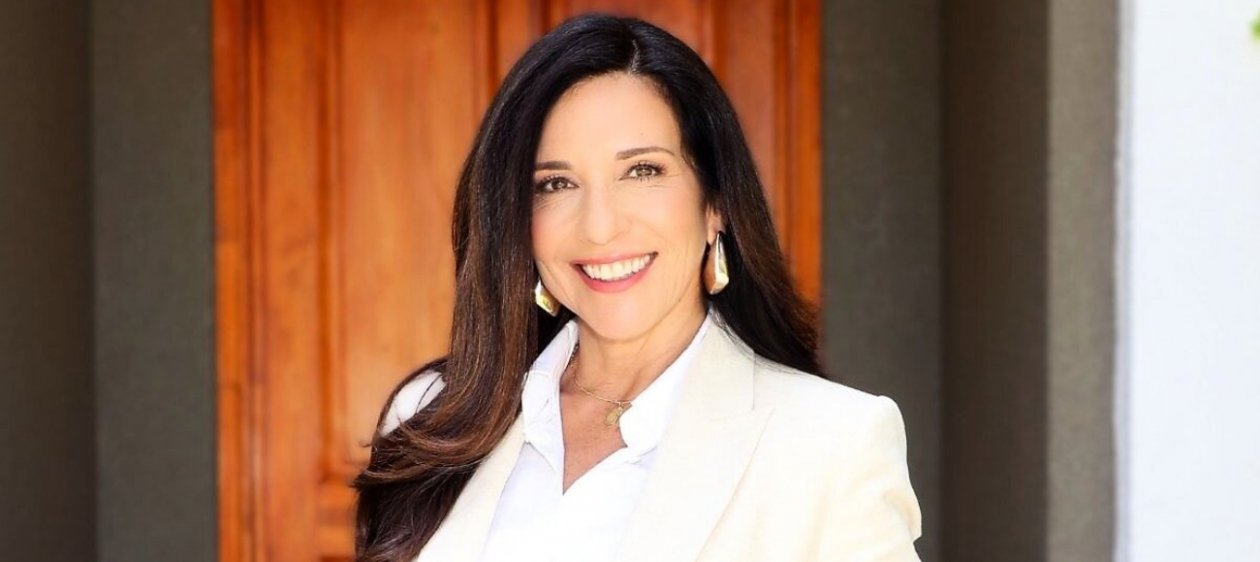 “Estoy soltera”: Karla Constant despeja dudas sobre su presente sentimental