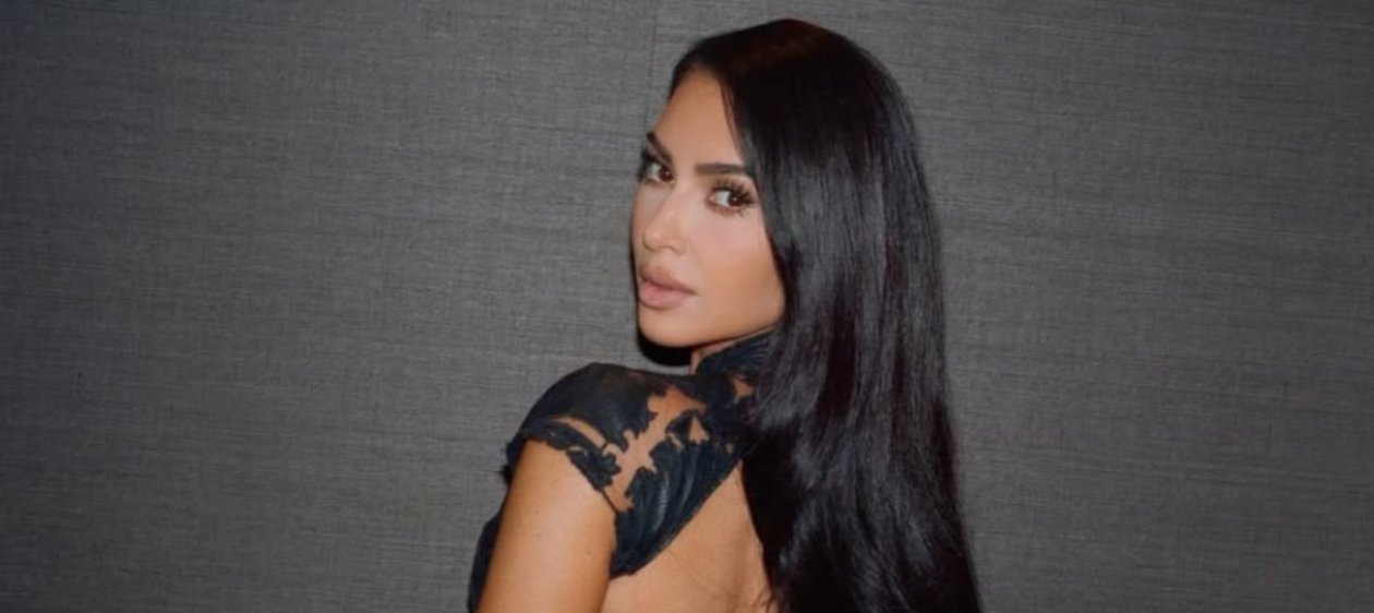 Dos vestidos y un bosque encantado: así celebró Kim Kardashian sus 46 años